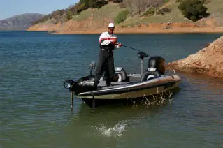 Want A Bass Fishing Boat? What You Need Know.